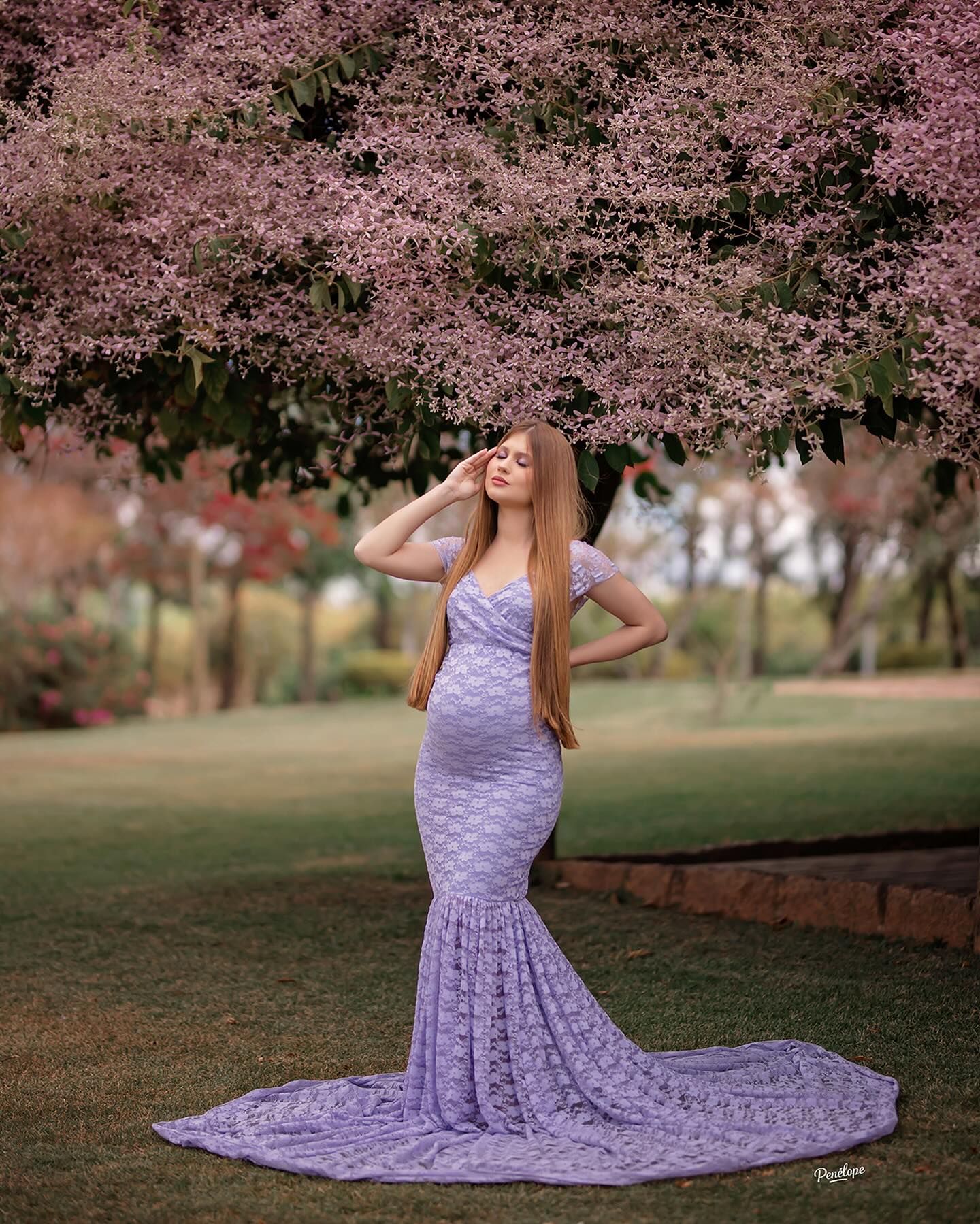 Gestante Violeta Flores Rosa