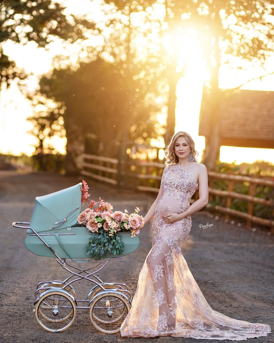 Semana da Fotografia - Gestante Champagne Mermaid com Carroça
